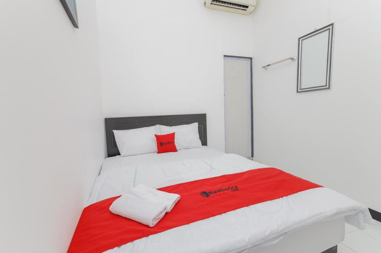 Reddoorz Near Mayapada Hospital Surabaya Bagian luar foto